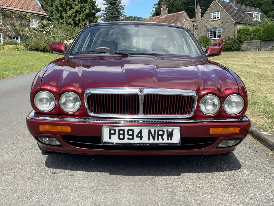 1997 Jaguar X300 XJ - Image 17 of 30