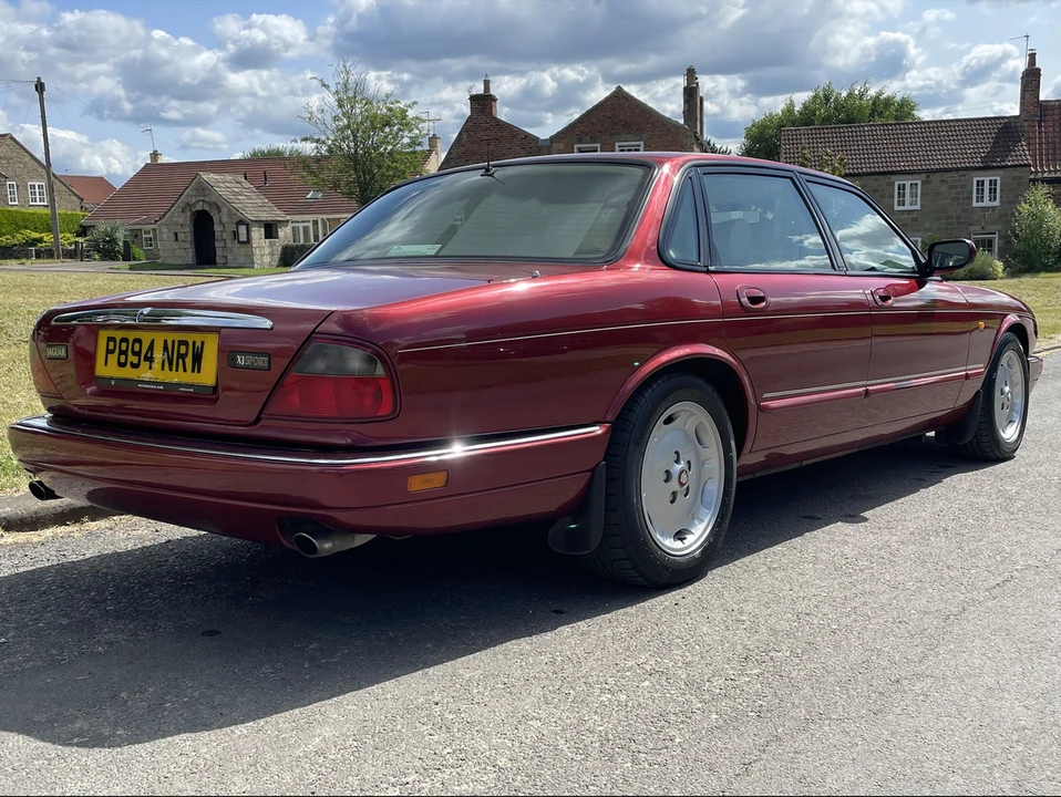 1997 Jaguar X300 XJ - Image 12 of 30