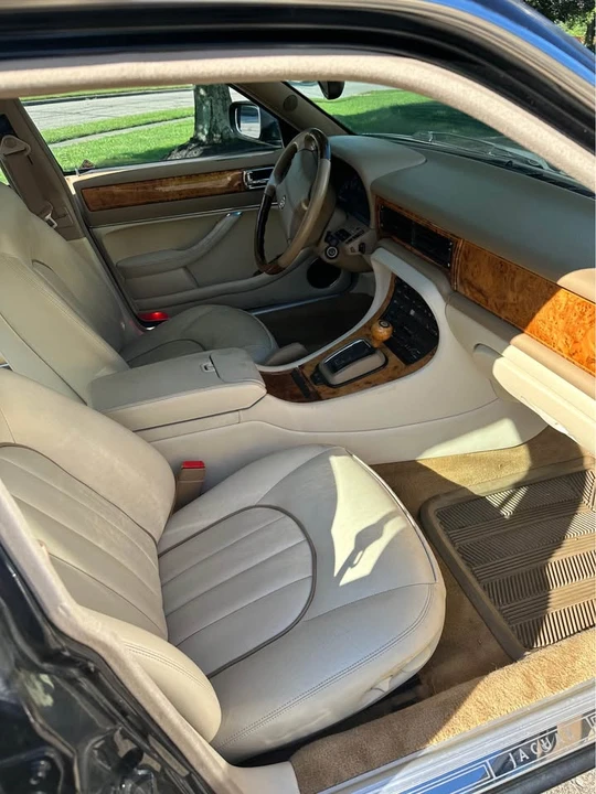1997 Jaguar X300 XJ - Image 4 of 11