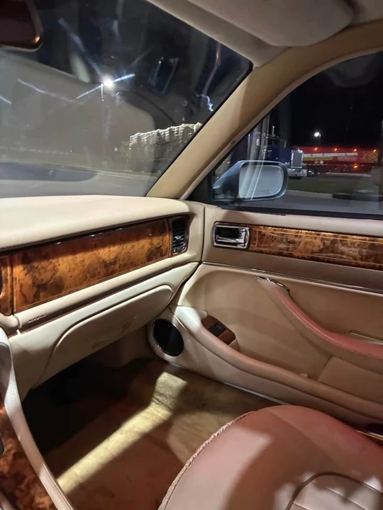 1997 Jaguar X300 XJ - Image 4 of 14