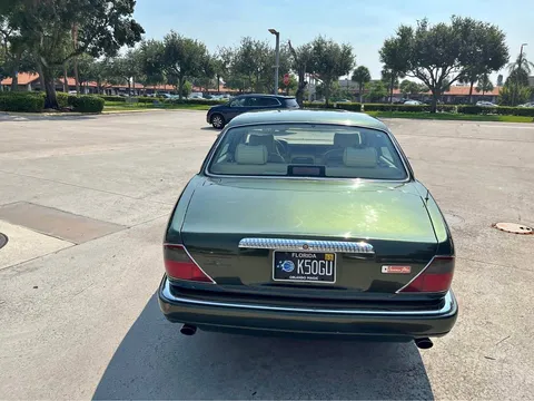 1997 Jaguar XJ Vanden Plas Sedan 4D