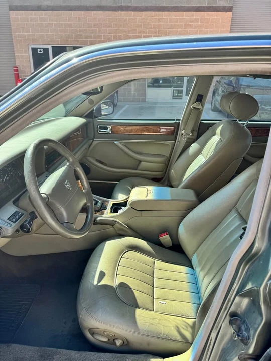 1997 Jaguar X300 XJ - Image 9 of 10