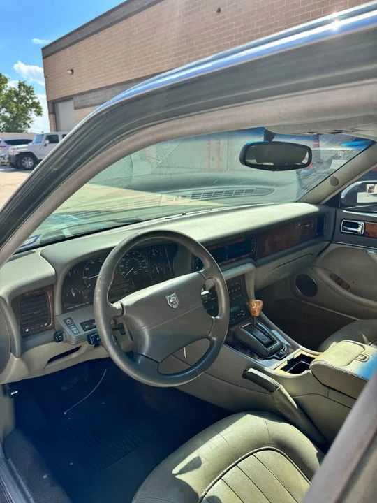 1997 Jaguar X300 XJ - Image 8 of 10