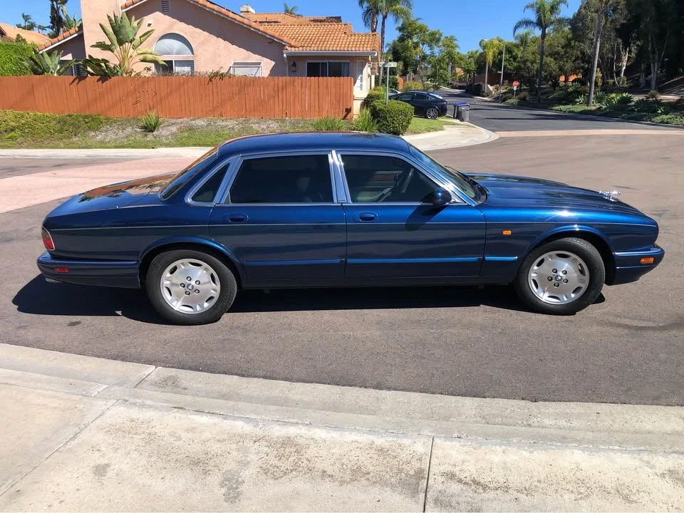 1997 Jaguar X300 XJ - Image 2 of 14