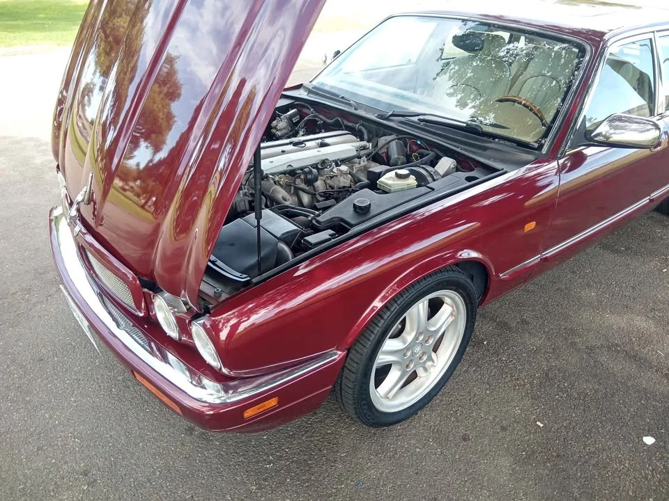 1997 Jaguar X300 XJ - Image 5 of 12