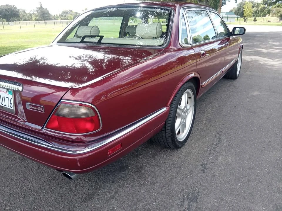 1997 Jaguar X300 XJ - Image 9 of 12