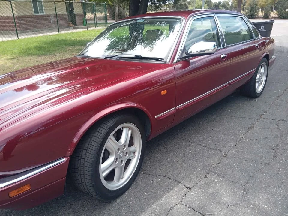 1997 Jaguar X300 XJ - Image 2 of 12