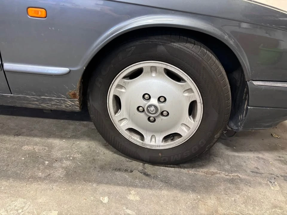 1997 Jaguar X300 XJ - Image 5 of 9