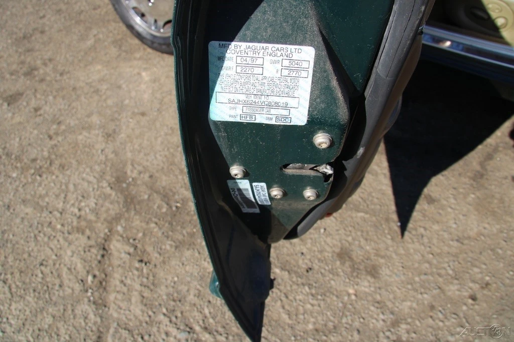 1997 Jaguar X300 XJ - Image 11 of 21