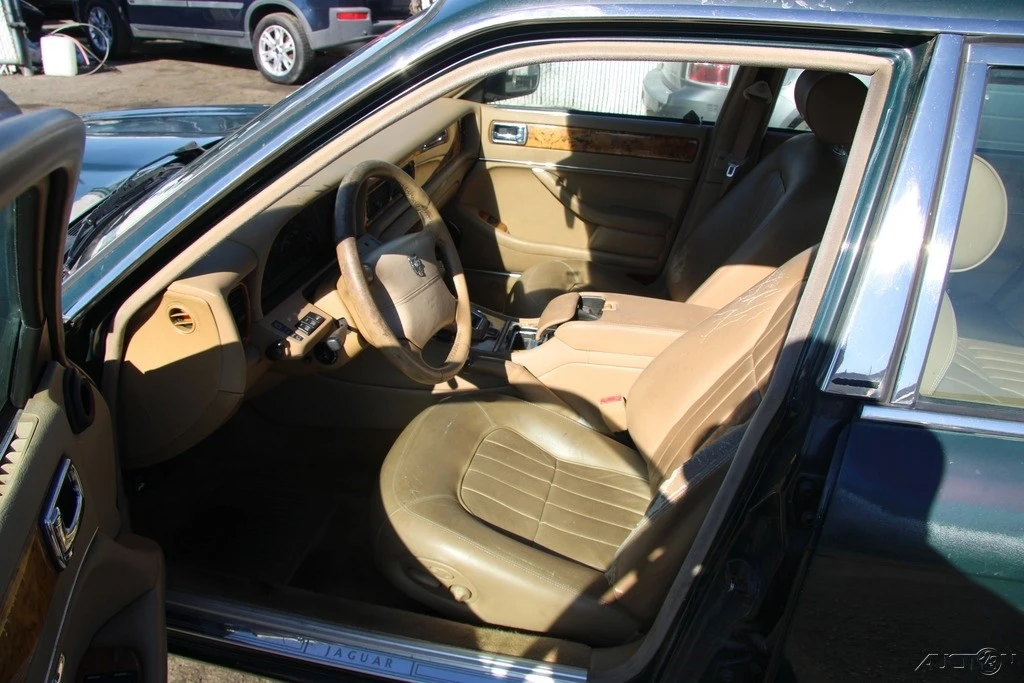 1997 Jaguar X300 XJ - Image 13 of 21