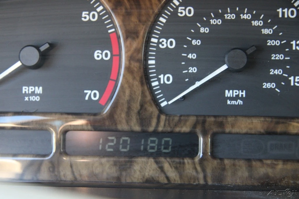 1997 Jaguar X300 XJ - Image 16 of 21