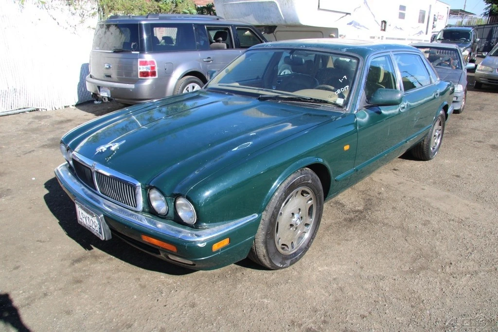 1997 Jaguar X300 XJ - Image 8 of 21