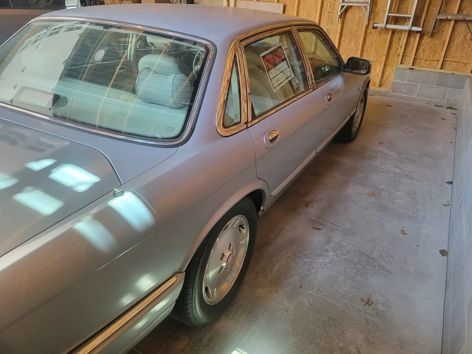 1997 Jaguar X300 XJ - Image 2 of 10
