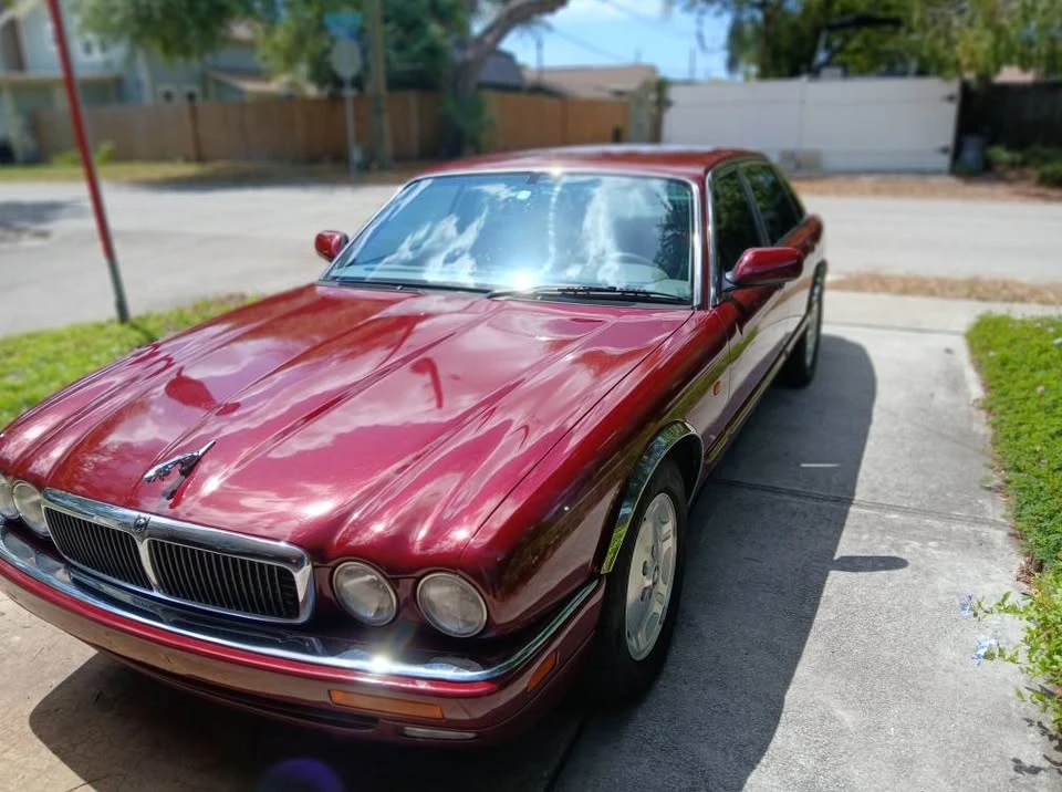 1997 Jaguar X300 XJ - Image 2 of 11