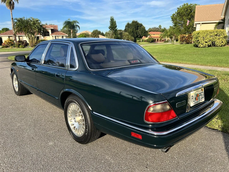 1997 Jaguar X300 XJ - Image 5 of 28