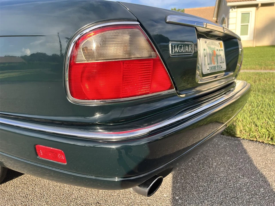 1997 Jaguar X300 XJ - Image 6 of 28