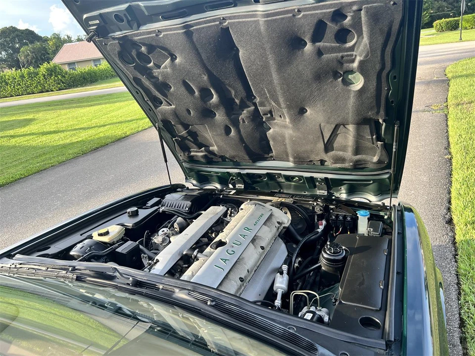 1997 Jaguar X300 XJ - Image 21 of 28