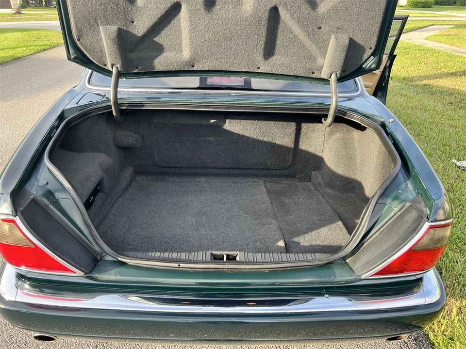 1997 Jaguar X300 XJ - Image 26 of 28