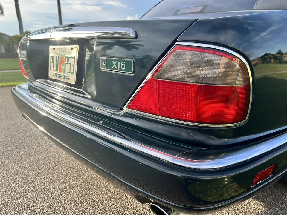 1997 Jaguar X300 XJ - Image 2 of 28