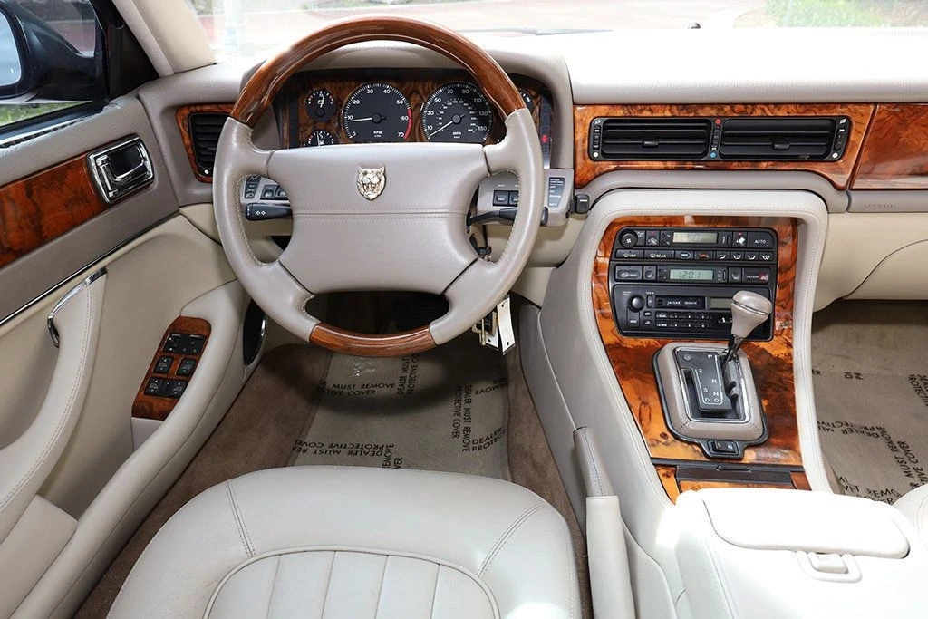 1997 Jaguar XJ Series 4 - Image 9 of 21