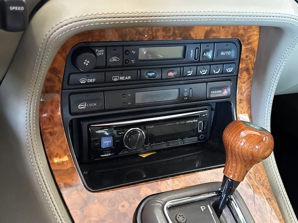 1997 Jaguar X300 XJ - Image 19 of 20