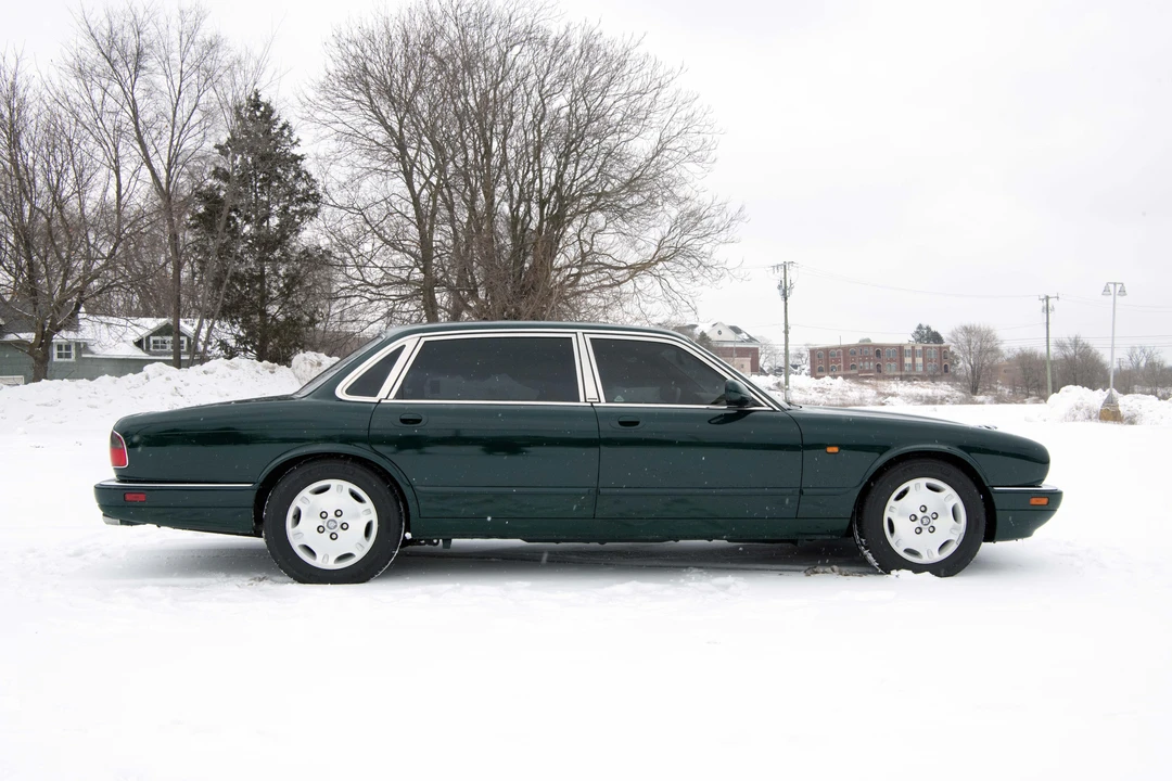 1997 Jaguar X300 XJ - Image 11 of 30