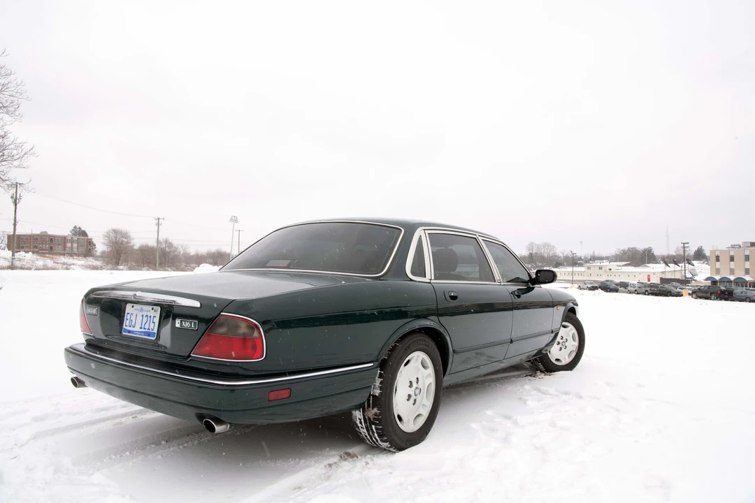 1997 Jaguar X300 XJ - Image 10 of 30