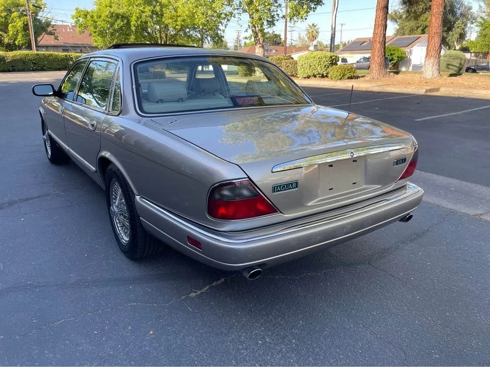 1997 Jaguar X300 XJ - Image 5 of 20