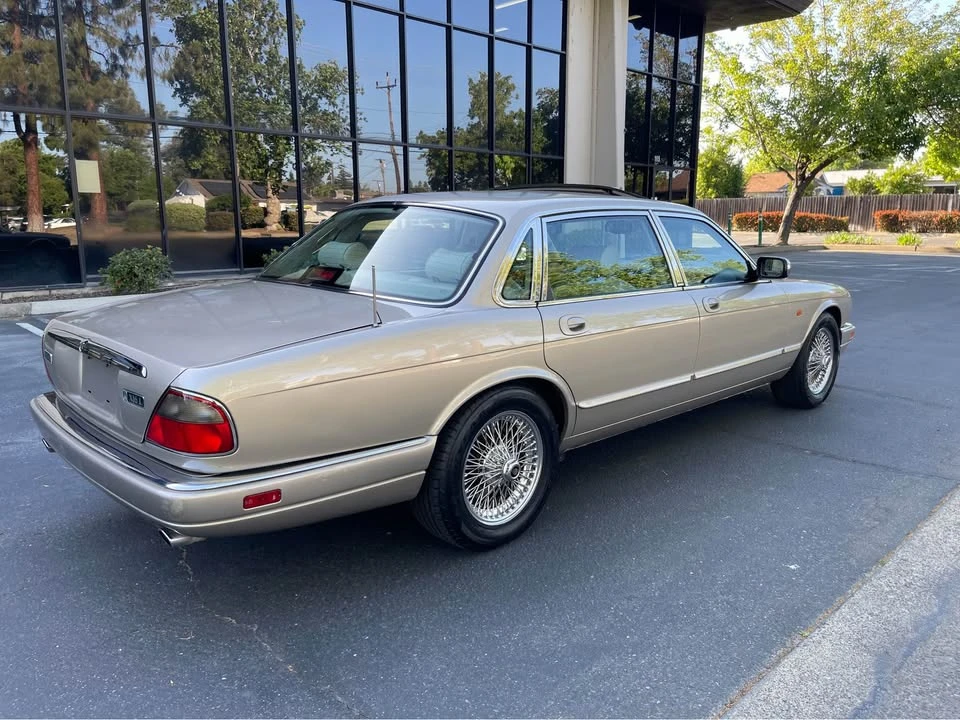 1997 Jaguar X300 XJ - Image 4 of 20
