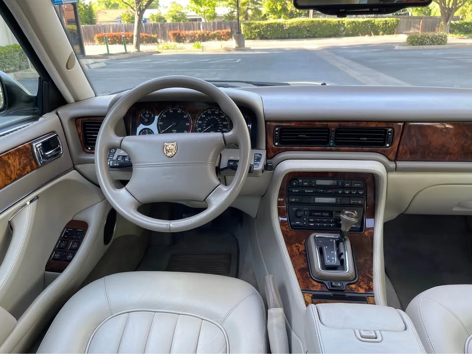 1997 Jaguar X300 XJ - Image 13 of 20
