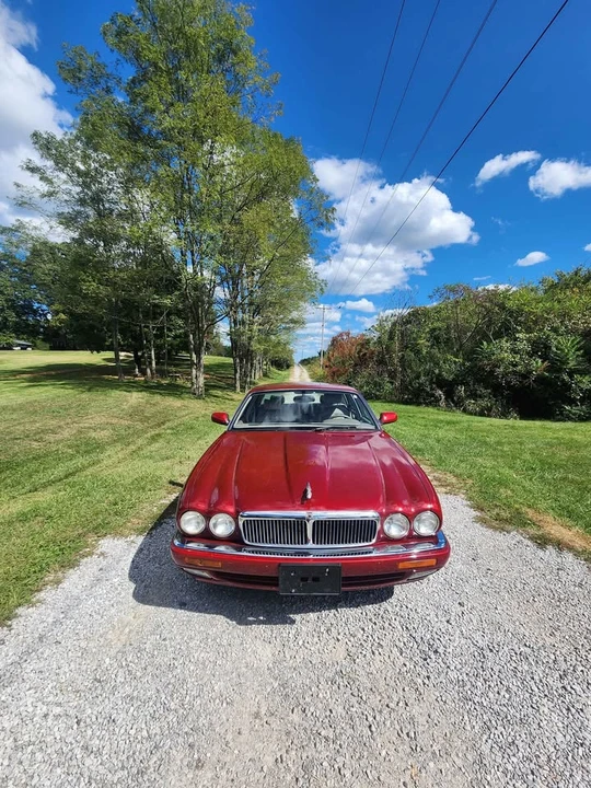 1997 Jaguar X300 XJ - Image 2 of 13