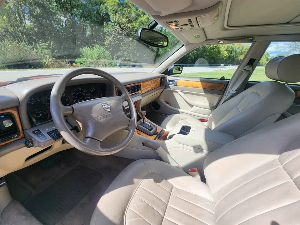 1997 Jaguar X300 XJ - Image 6 of 13