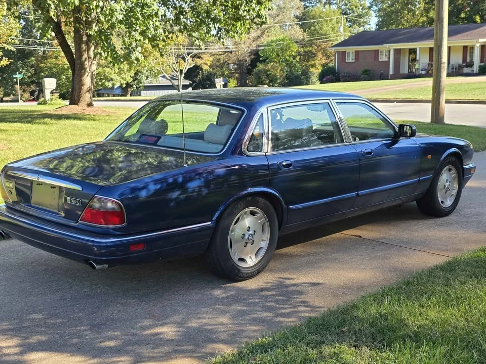 1997 Jaguar X300 XJ - Image 4 of 19