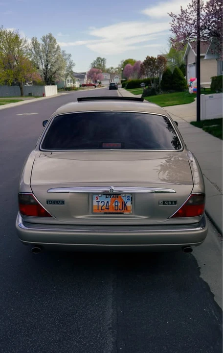 1997 Jaguar X300 XJ - Image 2 of 7