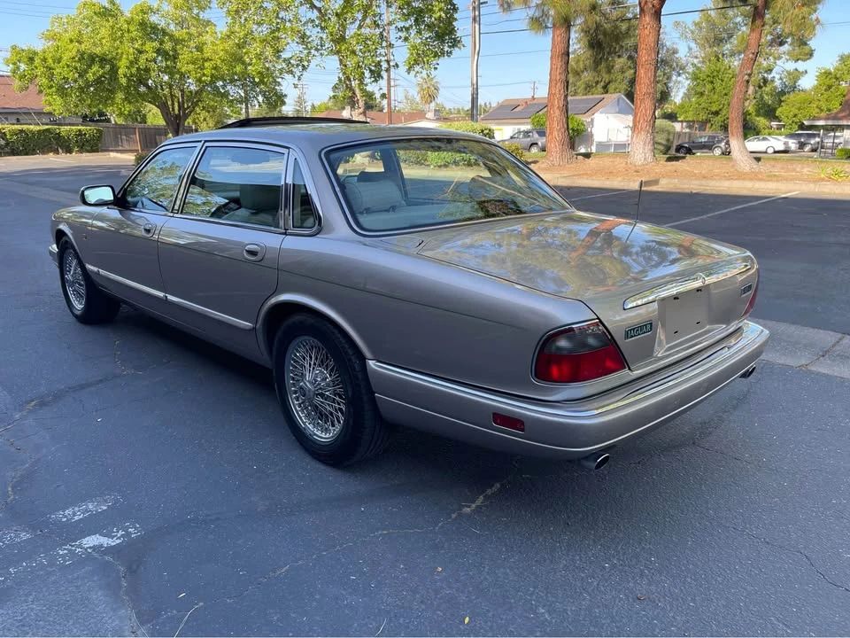 1997 Jaguar X300 XJ - Image 7 of 20