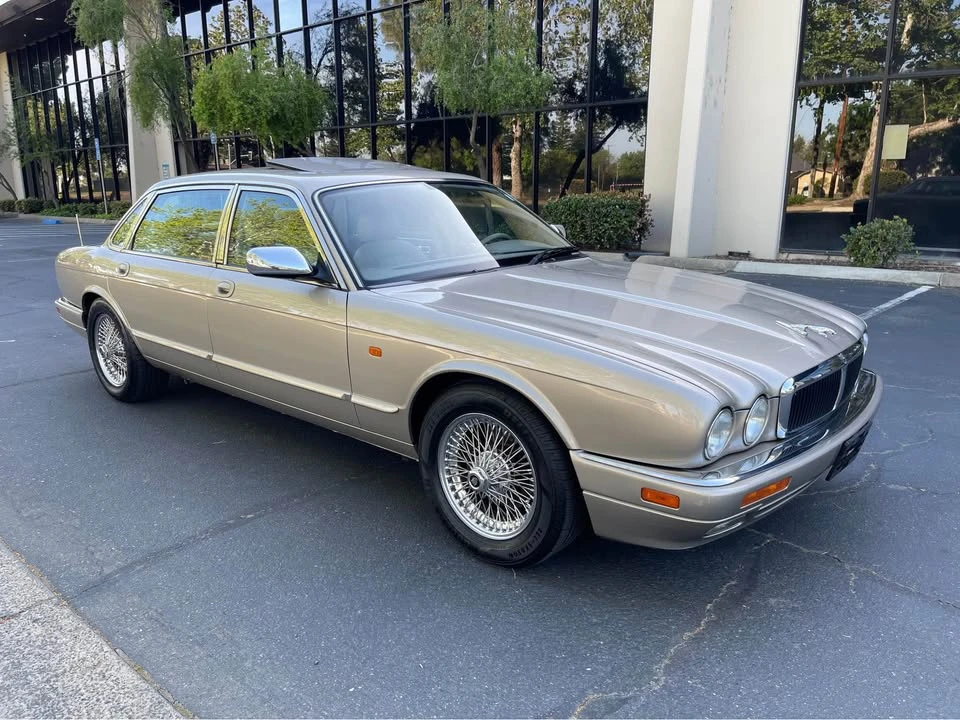 1997 Jaguar X300 XJ - Image 6 of 20