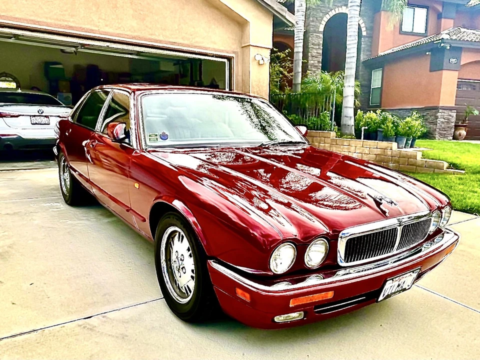 1997 Jaguar X300 XJ - Image 10 of 21