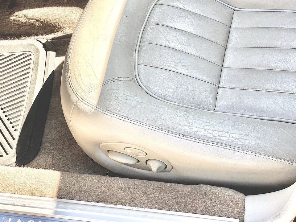 1997 Jaguar X300 XJ - Image 18 of 21