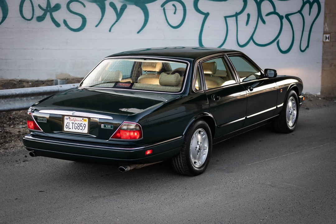 1997 Jaguar X300 XJ - Image 14 of 31