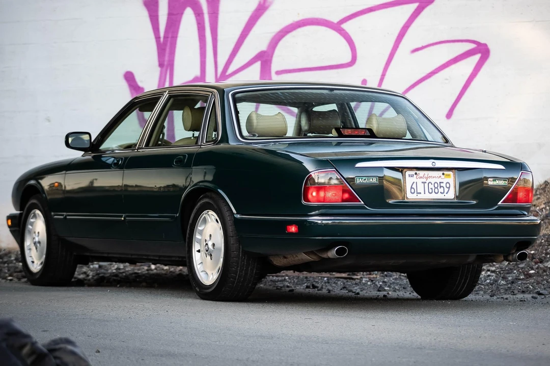 1997 Jaguar X300 XJ - Image 3 of 31