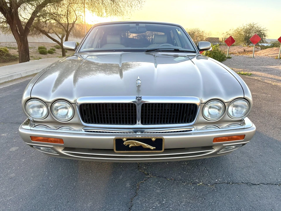 1997 Jaguar X300 XJ - Image 11 of 31