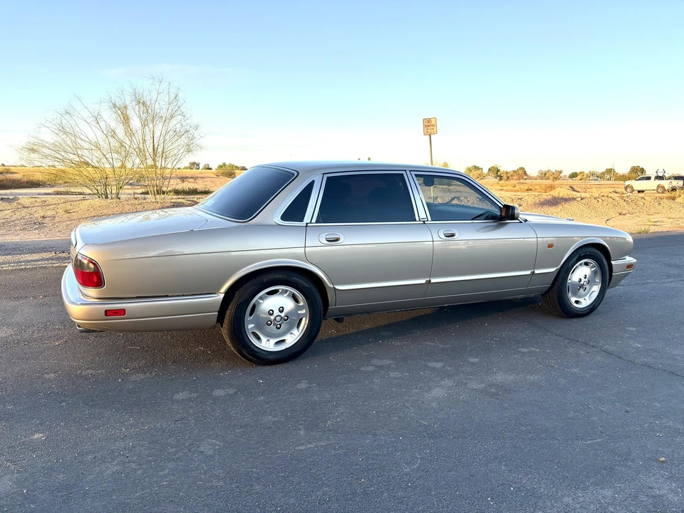 1997 Jaguar X300 XJ - Image 27 of 31