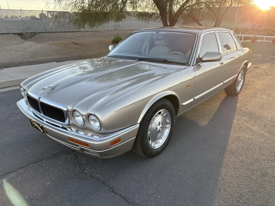 1997 Jaguar X300 XJ - Image 3 of 31