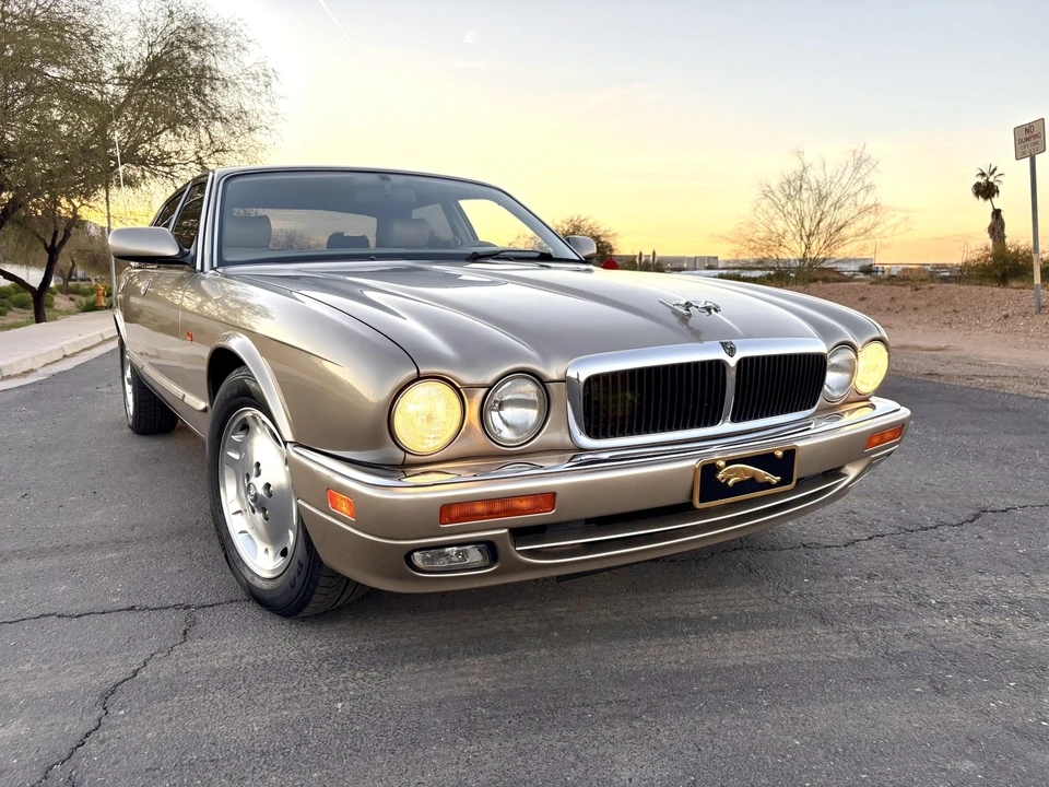 1997 Jaguar X300 XJ - Image 17 of 31