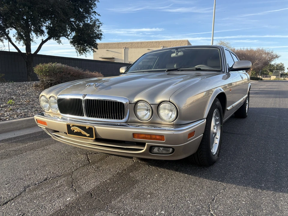 1997 Jaguar X300 XJ - Image 8 of 31