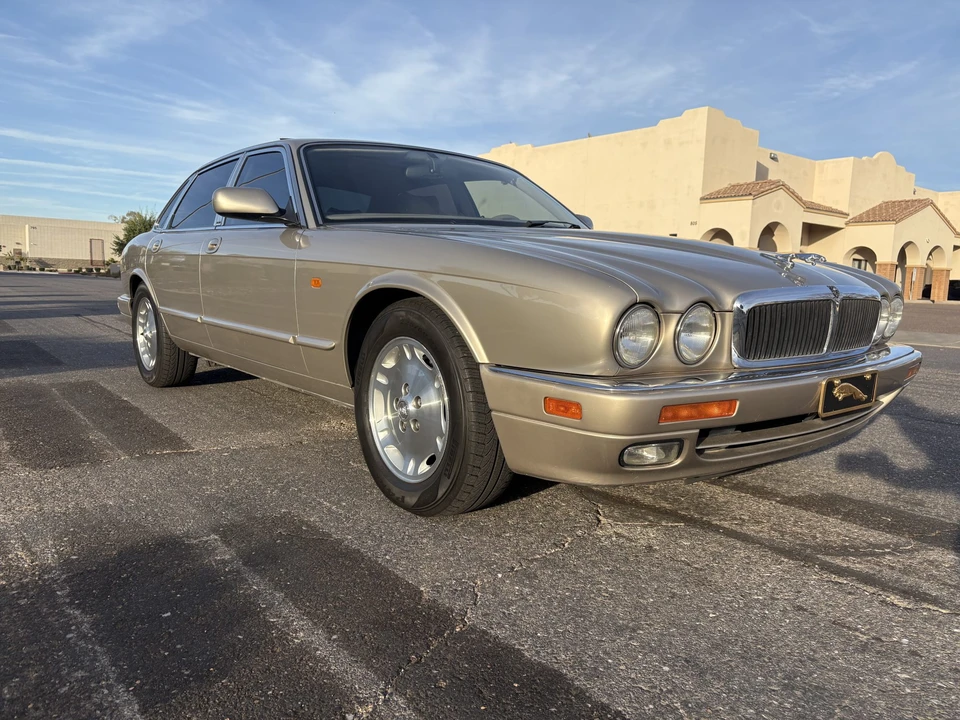 1997 Jaguar X300 XJ - Image 22 of 31