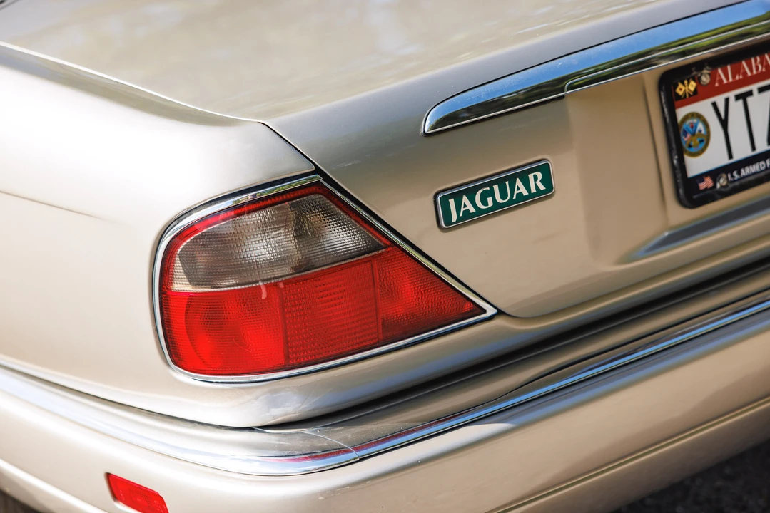 1997 Jaguar X300 XJ - Image 24 of 31