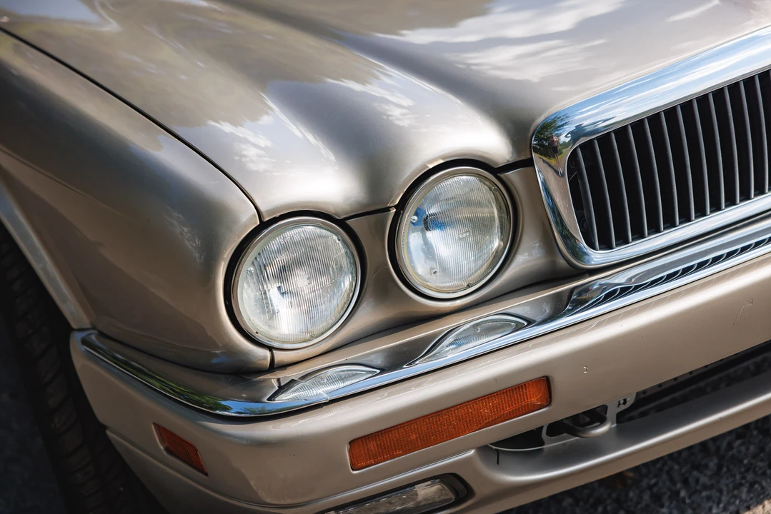 1997 Jaguar X300 XJ - Image 11 of 31
