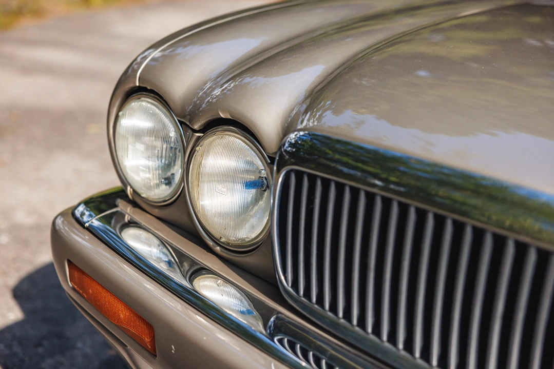 1997 Jaguar X300 XJ - Image 10 of 31