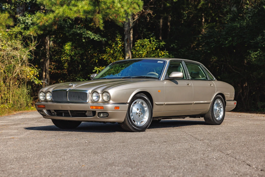 1997 Jaguar X300 XJ - Image 2 of 31